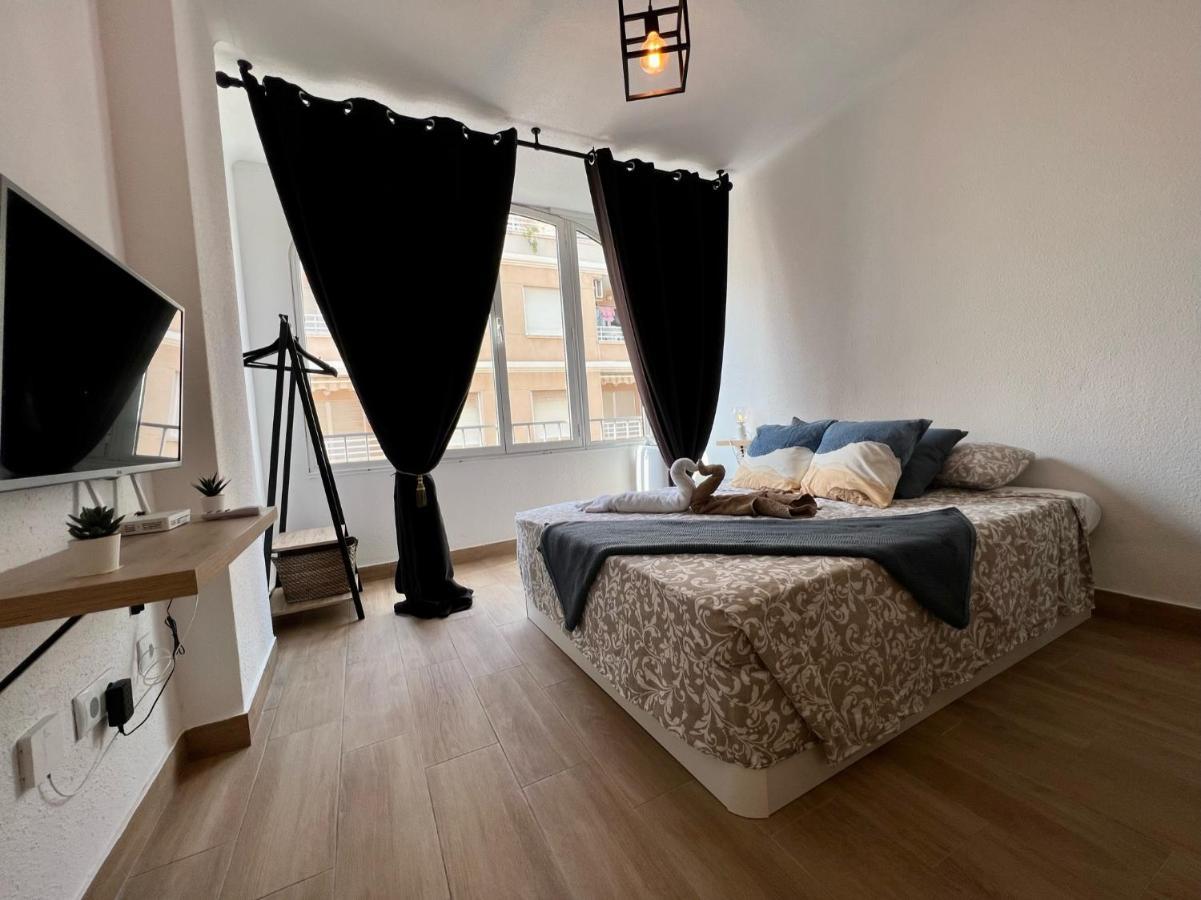 Estudio 221 Apartment Torrevieja Bagian luar foto